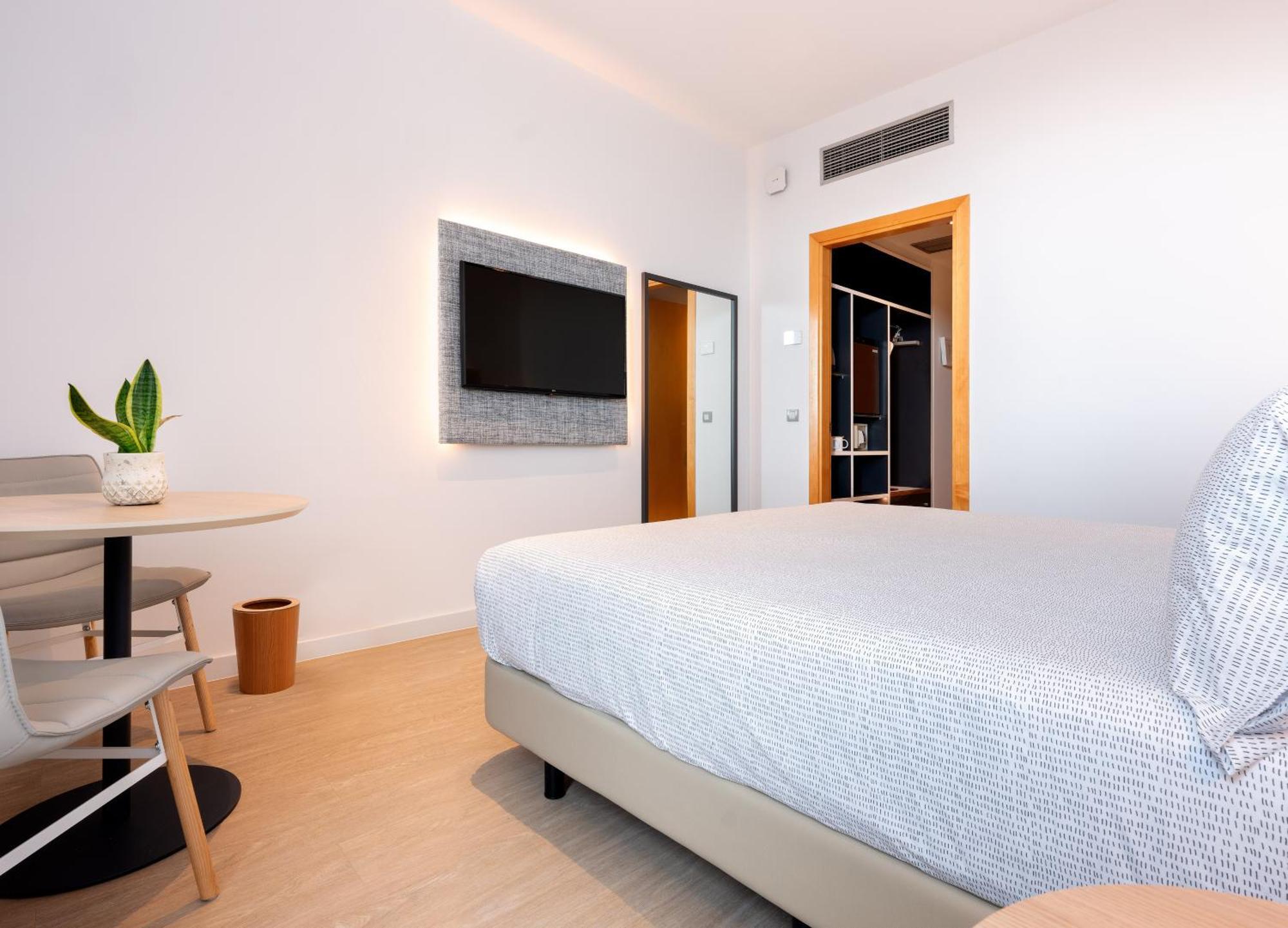 Innside By Melia Barcelona Aeropuerto 4*