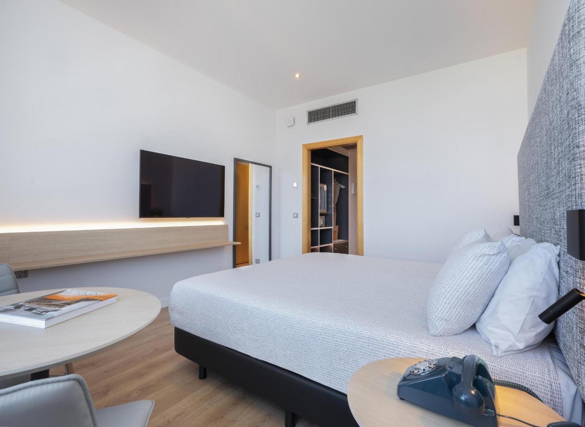 Innside By Melia Barcelona Aeropuerto 4*