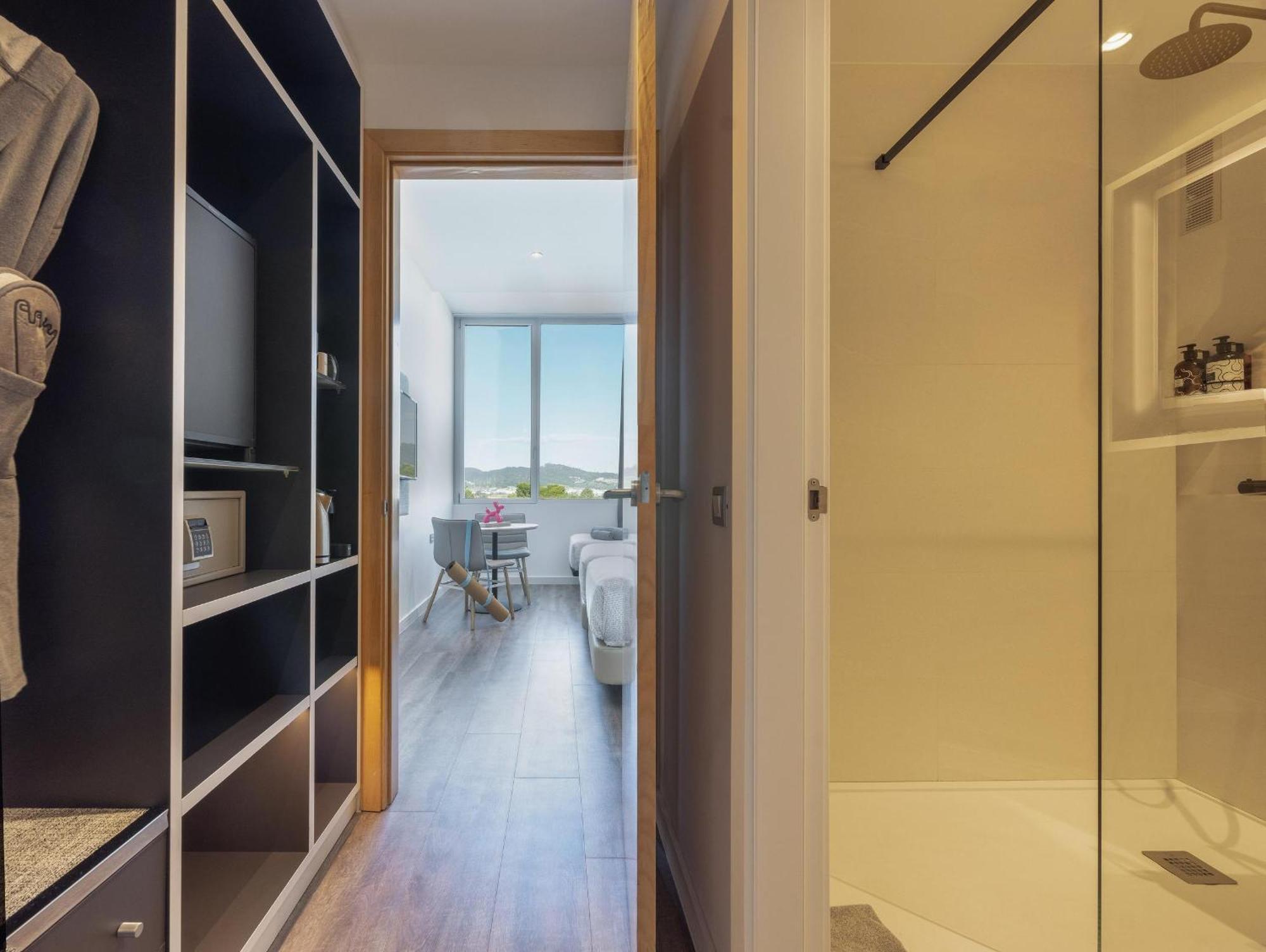 Innside By Melia Barcelona Aeropuerto Hotel 4*